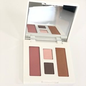 Clinique Compact Sampler